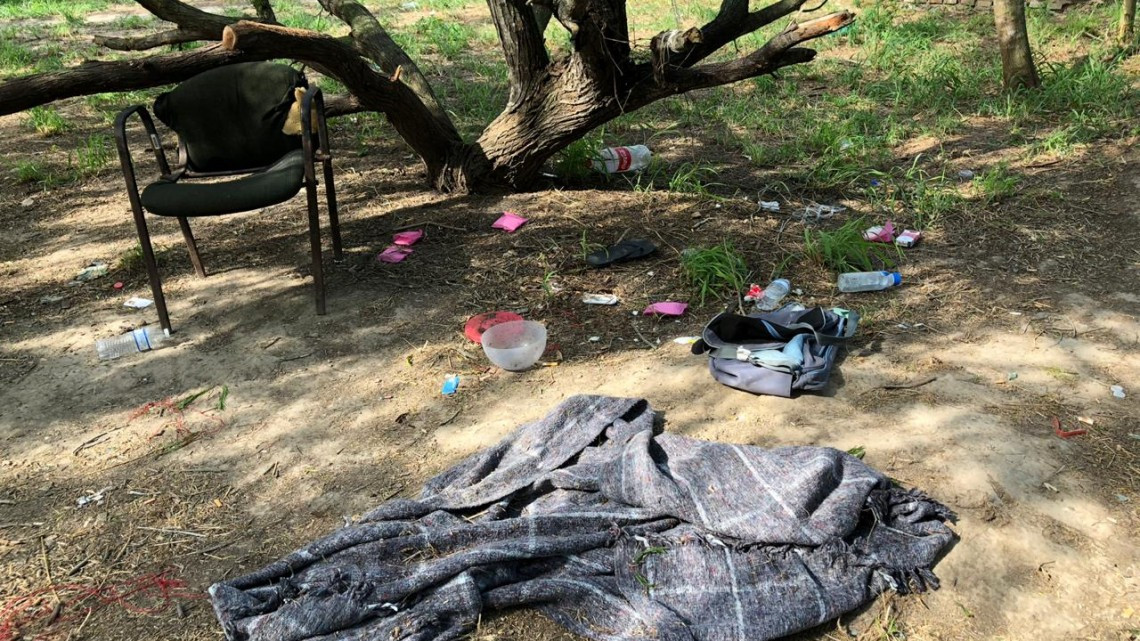 Contaminan migrantes el bordo del Río Bravo