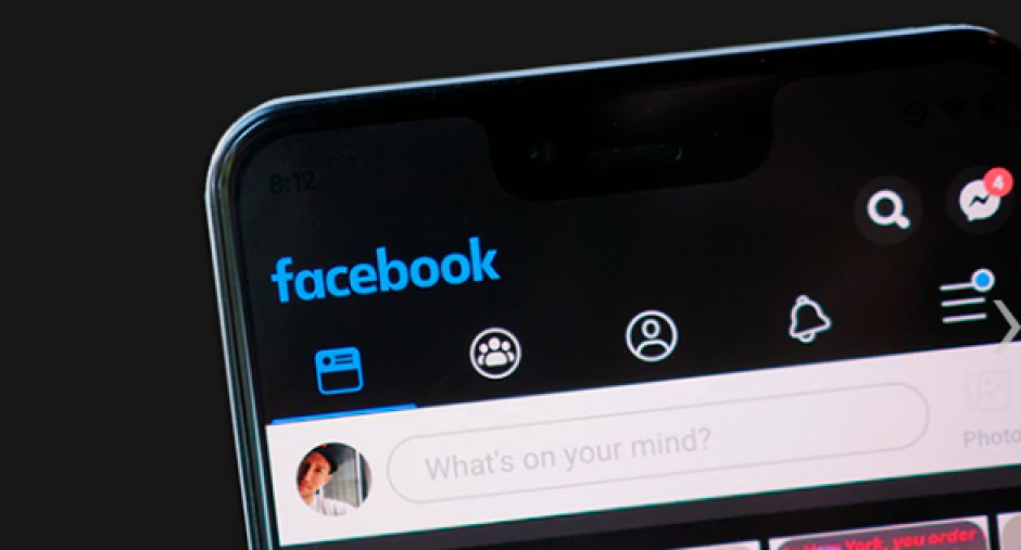 Facebook activa “modo escuro” para usuarios de Android