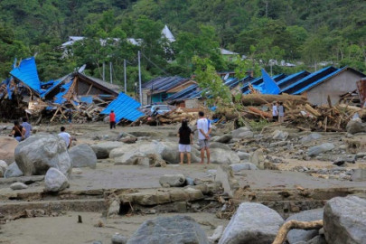Al menos 50 muertos en Indonesia por inundaciones