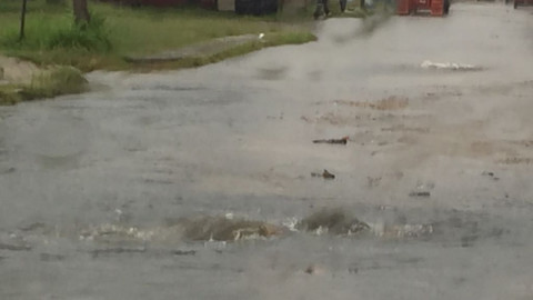 Encharcamientos en Altamira genera paso de Franklin por norte de Veracruz