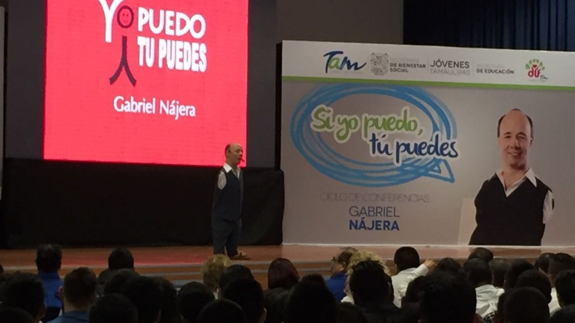 Con experiencias de vida, se busca cambiar la mentalidad positiva a jóvenes