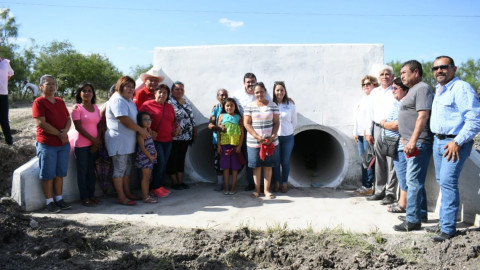 Entrega Alcalde de Río Bravo obras de infraestructura social