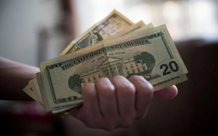 Lanzan en EU sorteos de lotería para personas que se apliquen la vacuna contra el COVID-19 