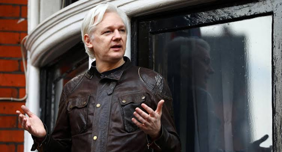 Suecia reabre caso de violación contra Julian Assange