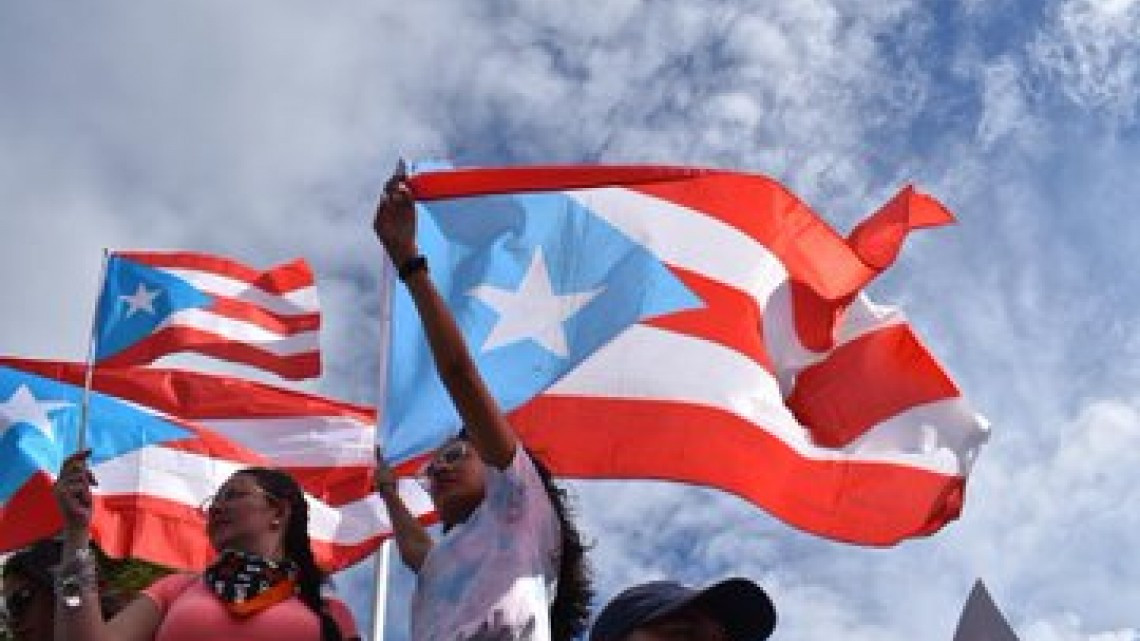 Así se está viviendo la protesta en Puerto Rico encabezada por Bad Bunny y Residente