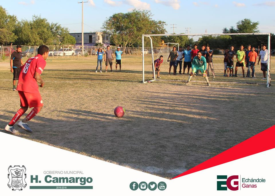 Premian a campeón de liga municipal de Fut 7