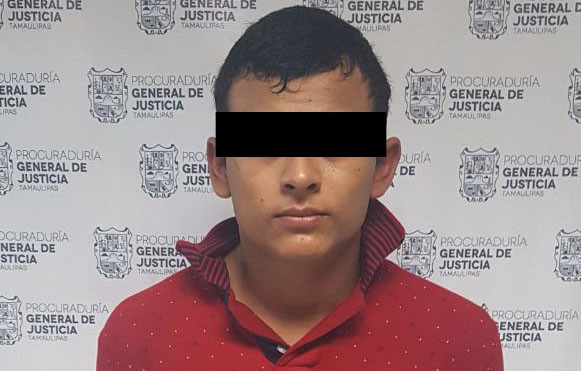 Intenta sobornar a policías y lo detienen
