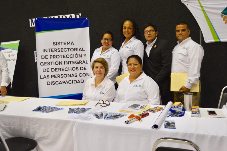 Acerca SIPRODDIS oportunidades laborales a personas con discapacidad