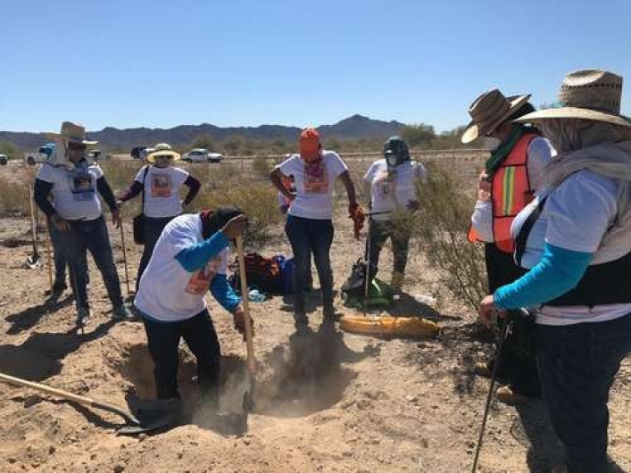 Guerreras Buscadoras defienden entrega de palas por parte de Alcaldesa de Guaymas