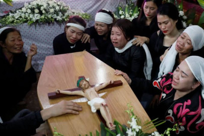 Llegan a Vietnam los restos de otras 23 víctimas de Essex