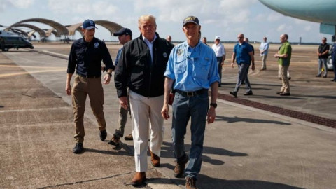 Trump llega Florida tras paso de “Michael”