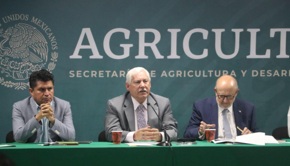 Gestiona Gobierno de Tamaulipas impulso al campo ante autoridades federales