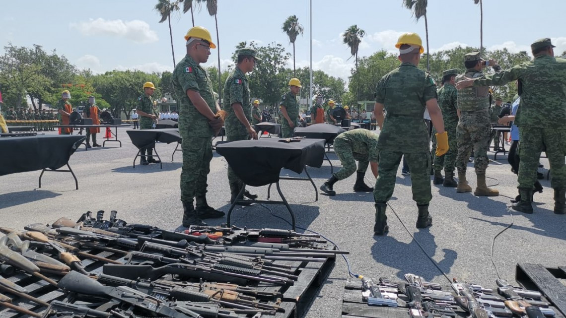 Destruye SEDENA armas decomisadas