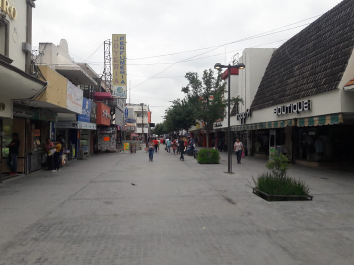 Analiza CANACO posibilidad de ampliar horarios