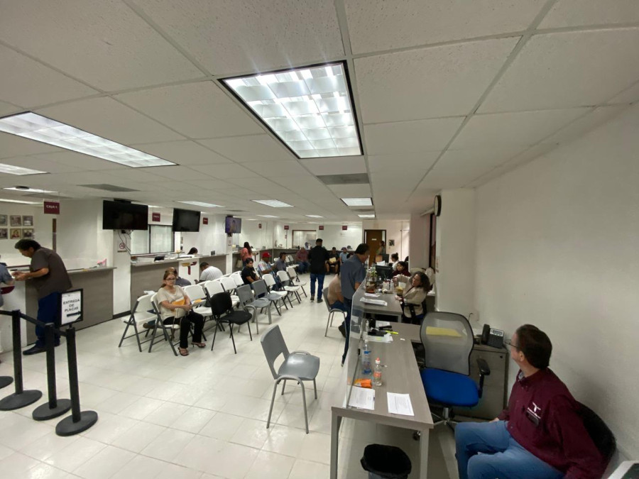 Nacionalizan más de 70 mil autos ‘chocolate’