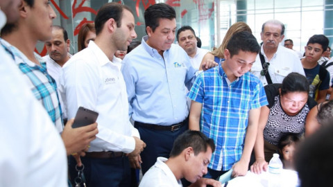 Inaugura Gobernador Feria Nacional del Empleo para los Jóvenes