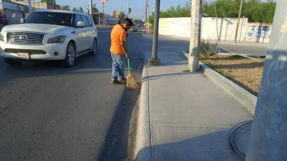 Desarrolla Gobierno de Reynosa trabajo de mantenimiento urbano 