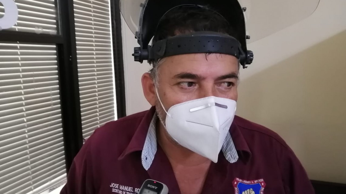 Ante tanda demanda en el hospital general, trabajadores del municipio optan por atención particular
