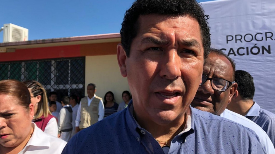 Demandan colonos pavimentación de calles, drenaje y techumbres en escuelas