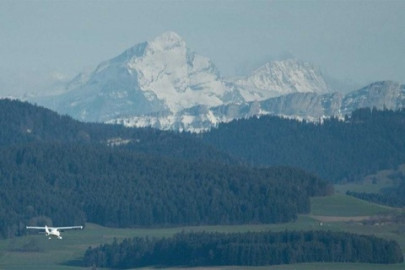 Se desploma avioneta en Suiza