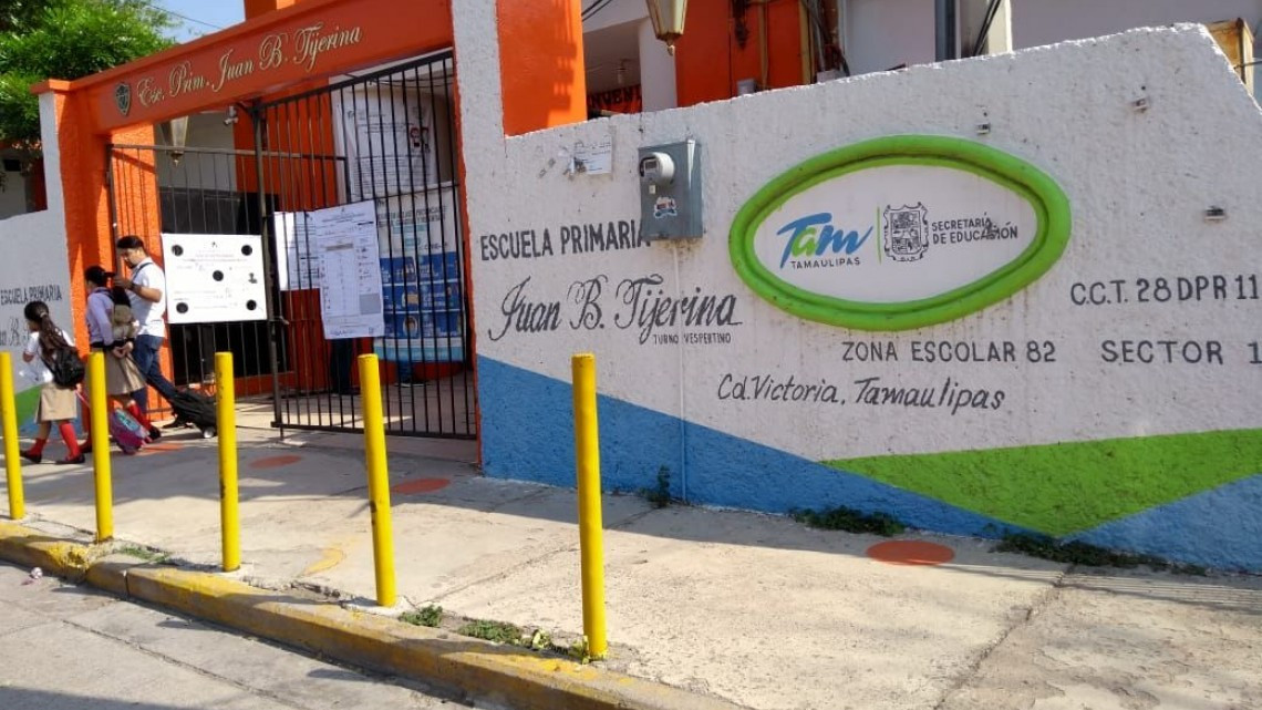 Reportan a menor con arma de fuego en escuela primaria de Ciudad Victoria 