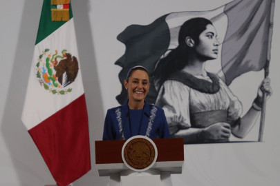 Sheinbaum califica como “una buena reunión” su encuentro con Landa; hablaron sobre redadas contra migrantes en EU