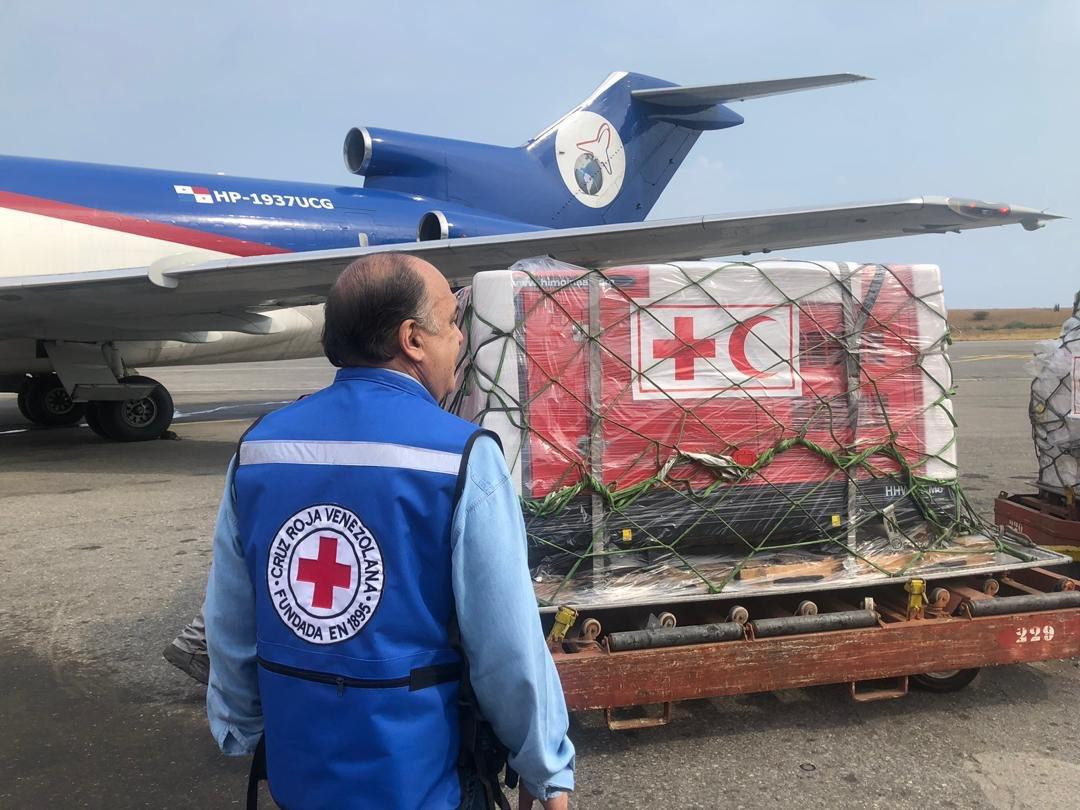 Llega primer cargamento de ayuda humanitaria a Venezuela