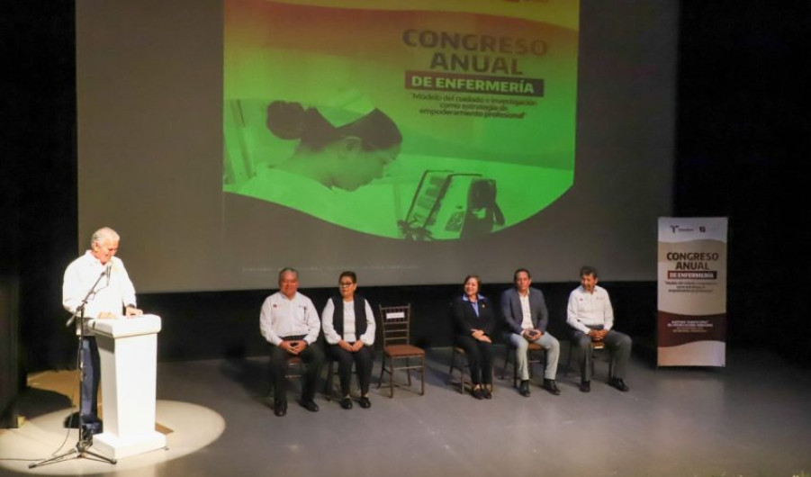 Inaugura secretario de Salud Congreso de Investigación en Enfermería
