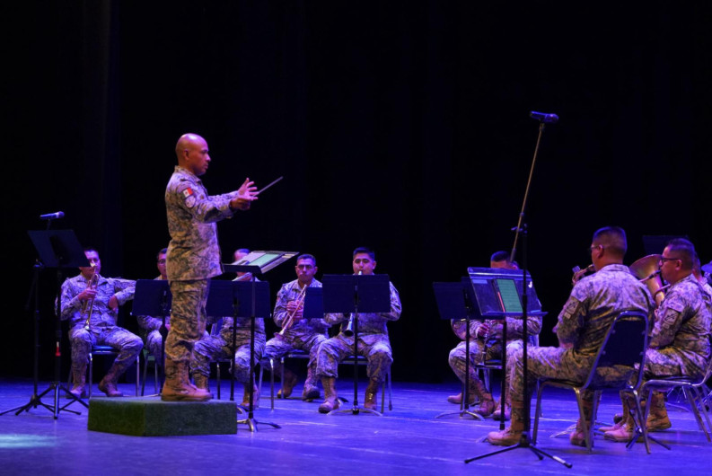 Brinda SEDENA gran concierto de gala como parte de los festejos del 177 aniversario de Nuevo Laredo