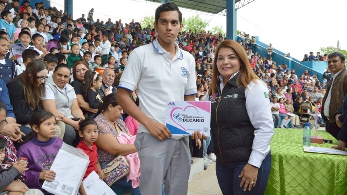 Beneficia a niños y jóvenes con beca "Seguirán Contando Conmigo"
