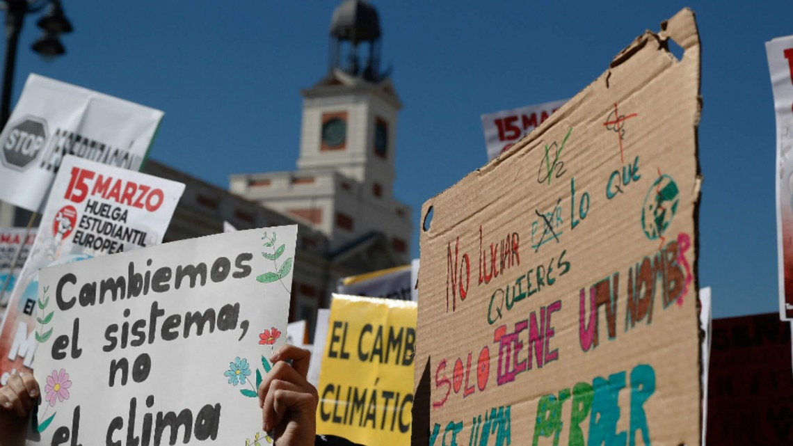 Protestan miles de estudiantes alrededor del mundo en contra del cambio climático