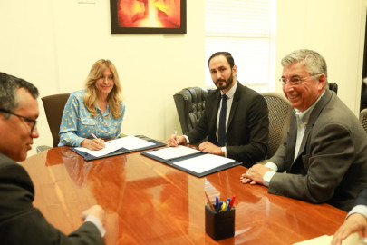 Firman Municipio y NAFIN Convenio para capacitar empresarios 