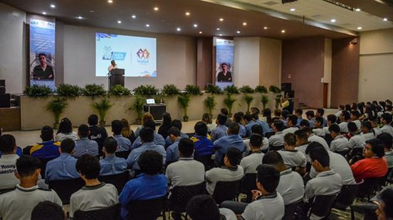 Culmina ciclo en formación de género en Nuevo Laredo