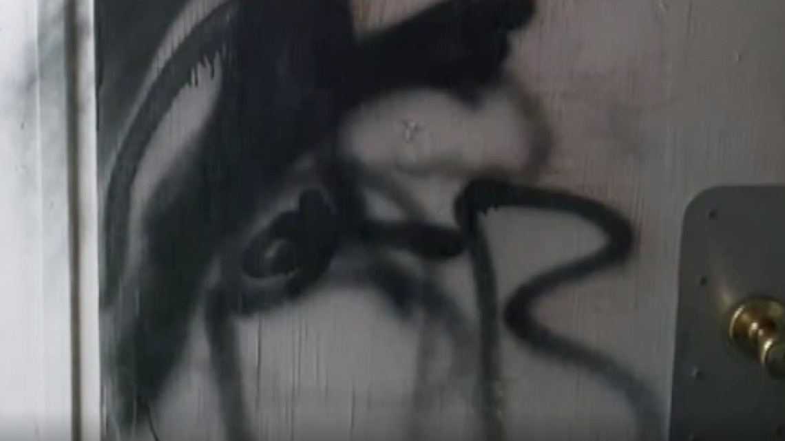 Buscan a responsables de vandalizar un parque con grafitis en Falfurrias 