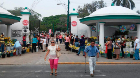 Ofrece Ayuntamiento apoyo en pago por cuota de mantenimiento de Panteones Municipales