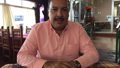 Recluta Texas a Aristóteles Cerda ex director de bibliotecas en Matamoros