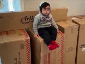Bebé realiza compras de 40 mil pesos con el celular de su mamá 
