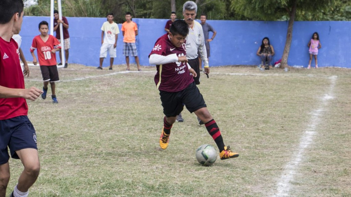 Llevan acciones de bienestar social a colonias de Madero 