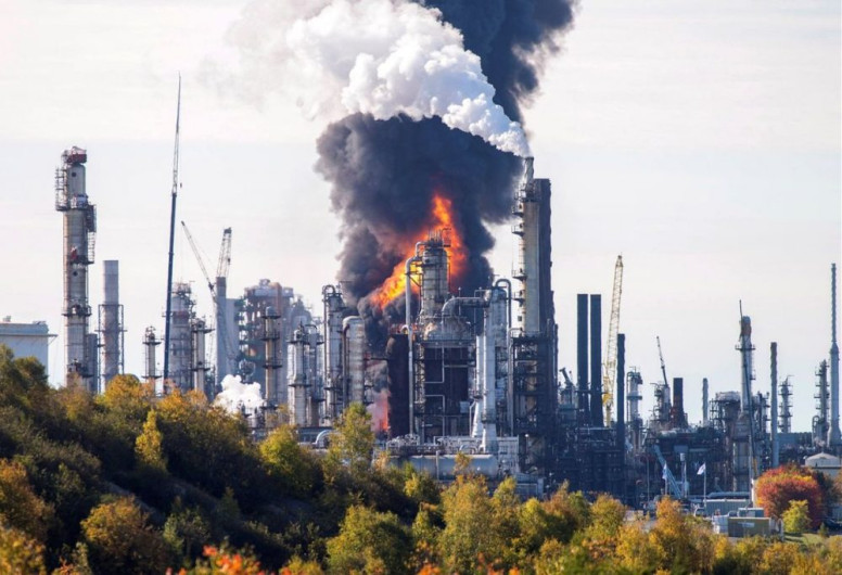 Explosión en refinería canadiense en Newfoundland deja al menos siete heridos