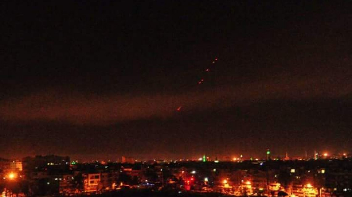 Trump anuncia acción militar contra Siria en represalia a ataque químico