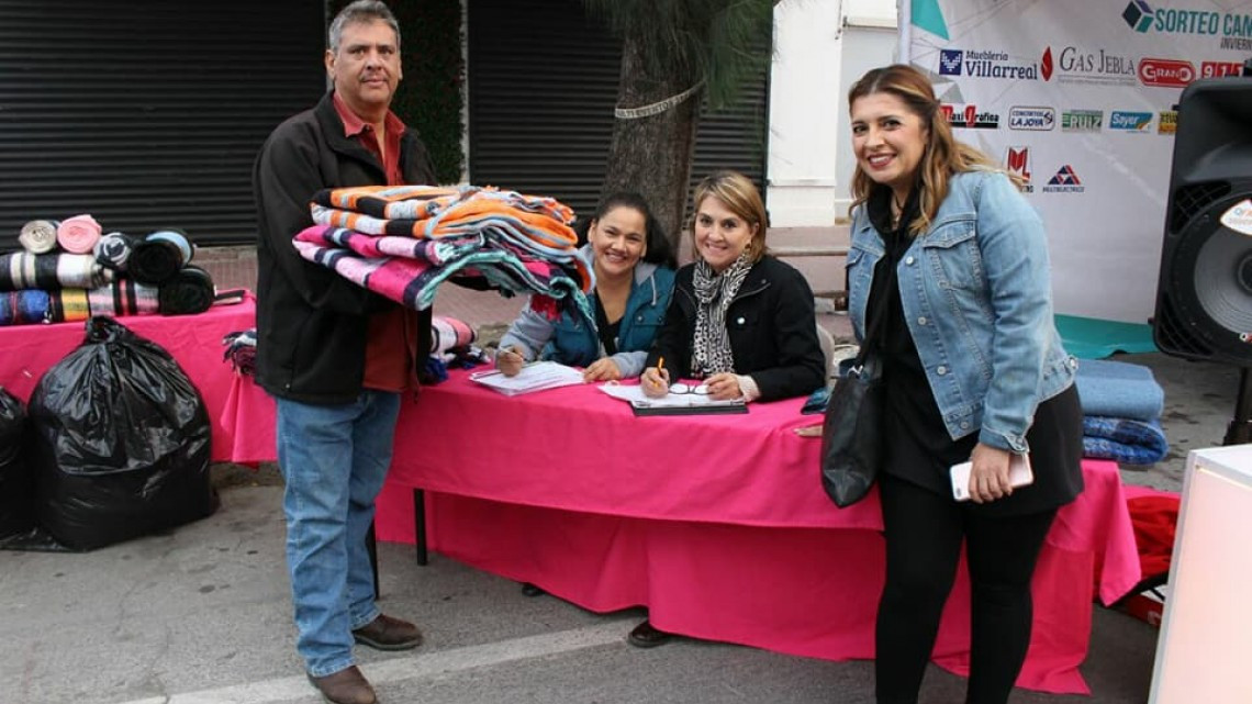 Realizan campaña "Abrigando Familias con Amor"