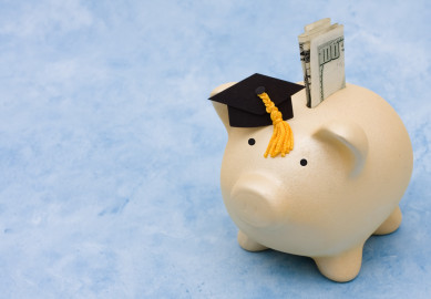 Anuncian entrega de tarjetas bancarias para Becas Municipales