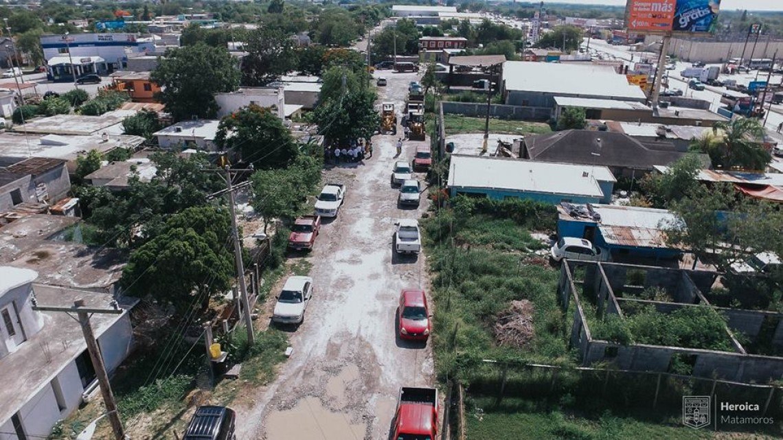 Ayuntamiento trabaja en obras de pavimentación