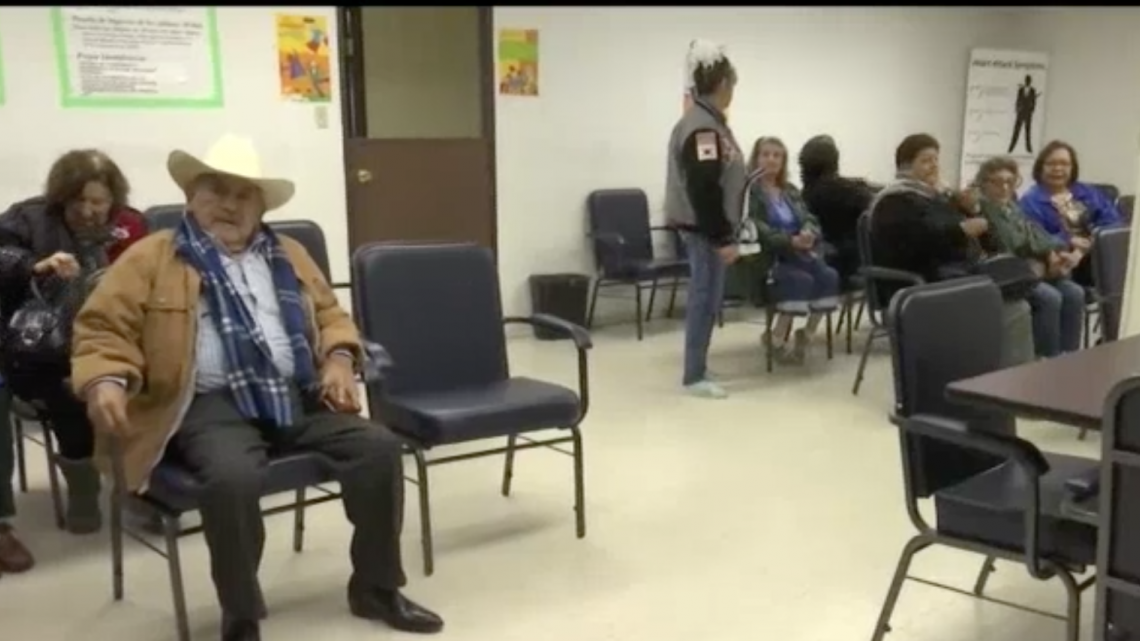 Regalan calentadores eléctricos a familias  de Edinburg 