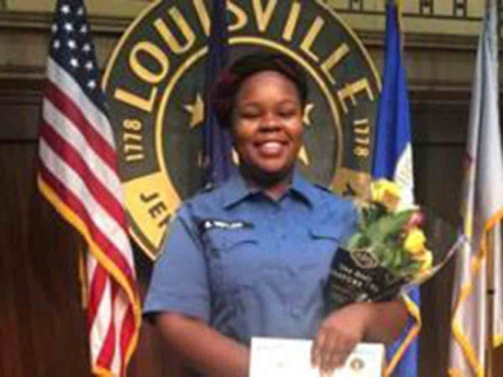 Despiden a policía implicado en asesinato de Breonna Taylor