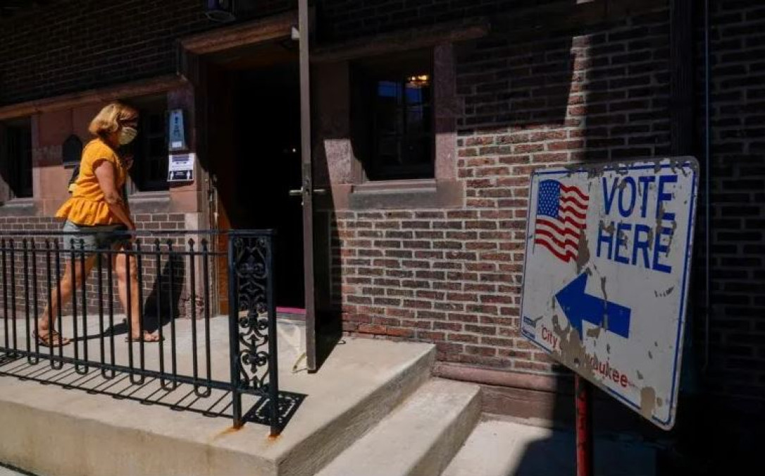 Mark Zuckerberg dona 300 mdd para las elecciones seguras de EU