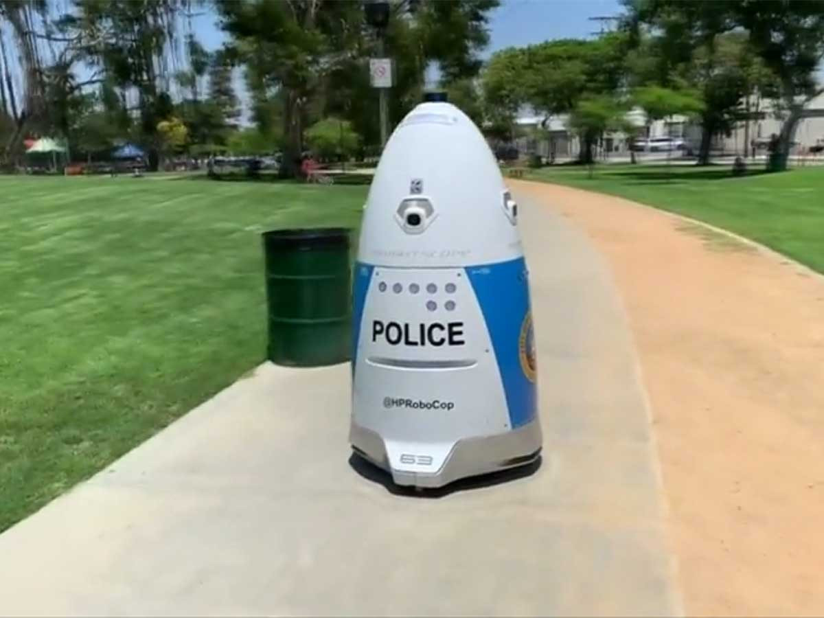 Llegan policías robóticos a California