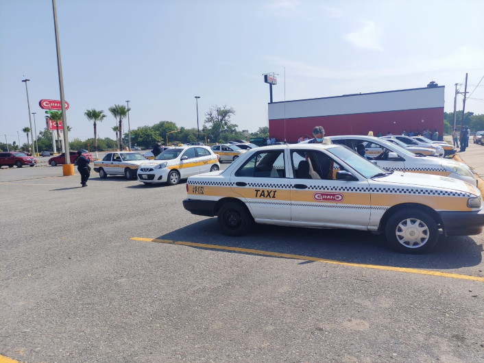 Taxista piden no haya privilegios para chóferes de plataforma 