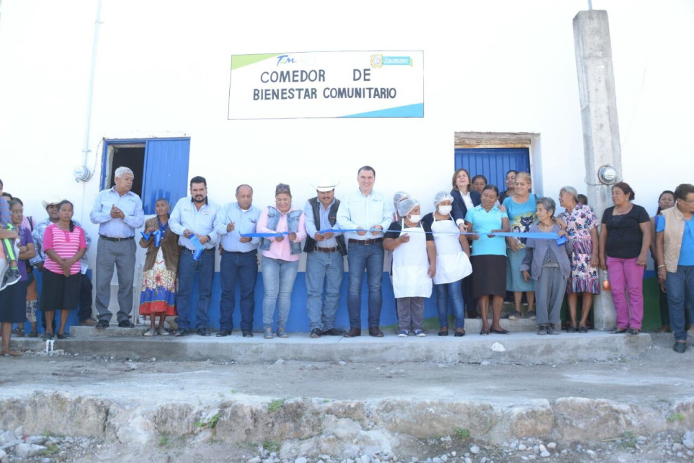 Realizan la entrega de comedores comunitarios a Jaumave y Tula