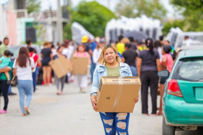 Juntos Gobiernos de Claudia Sheinbaum y Carlos Peña Ortiz apoyan a familias 